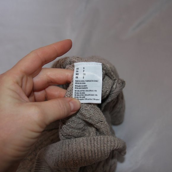 American Eagle Cable Knit Crew Neck Sweater - Picture 6 of 6